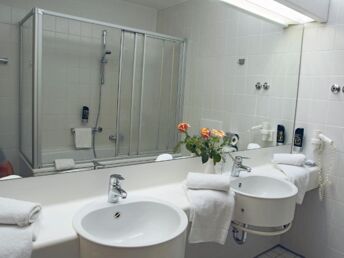 Bild 13 von 33