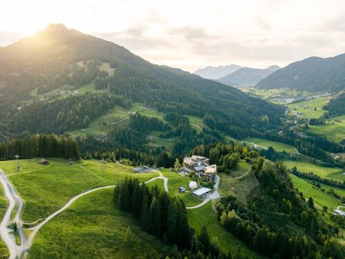 Holzhotel Forsthofalm