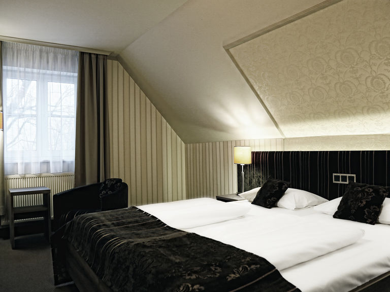 Suite/n B