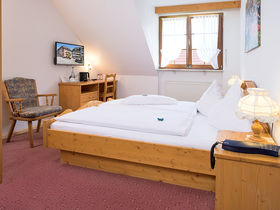 Bezaubernde Tage im Schwarzwald mit romantischem 7 Gang Menü