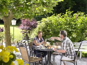 Ihre kleine Auszeit in der Eifel l eine Nacht mit Frühstück und Wellness