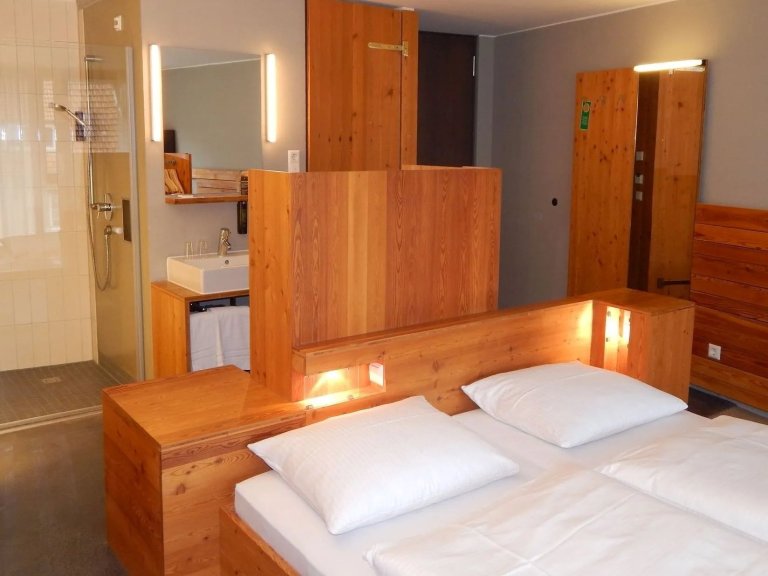 Doppelzimmer Basis