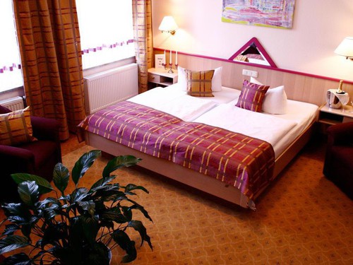 PARKHOTEL Helene