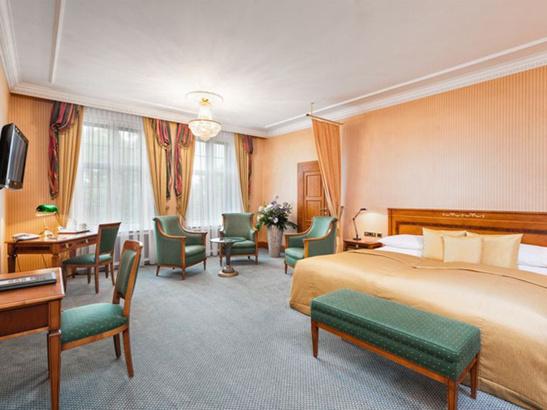 Juniorsuite/n