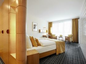 Zeit zu Zweit inkl. Wohlfühldinner & Himmlisches Bronzebad bei Kerzenschein - 3 Tage Bad Saarow