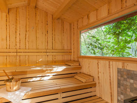 Zeit zu Zweit inkl. Wohlfühldinner & Himmlisches Bronzebad bei Kerzenschein - 3 Tage Bad Saarow