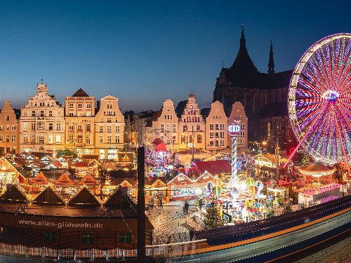 Rostocker Weihnachtsmarkt- Glühweinduft und Lichtzauber 