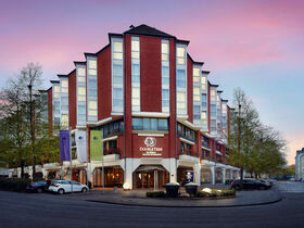 Kunst in Hannover: Niki.Kusama.Murakami inkl. Abendessen