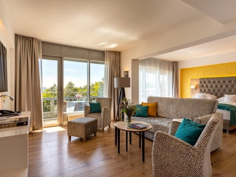 Juniorsuite/n