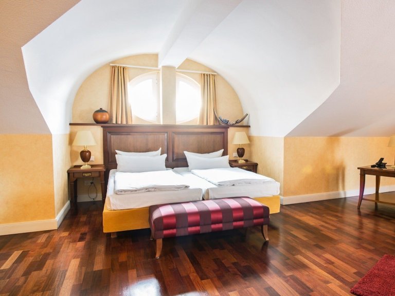 Juniorsuite/n
