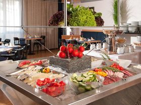 Bed & Roses Deluxe  - 2 romantische Tage am Bodensee mit 6-Gang Diner