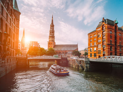 Hamburger Hafen entdecken | 4 Tage inkl. großer Hafenrundfahrt & alsterSPA