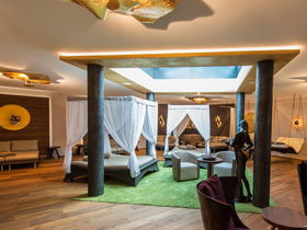 Verwöhn-Zeit mit Ihrem Herzensmensch im Schlosshotel in Hessen