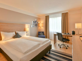 Sleep & Relax - 2 Tage Kurzurlaub mit Tiefenwirkung - Mercure und Carolus Thermen