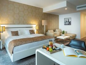 Dresdner-Wellness neben der Frauenkirche | 4 Tage