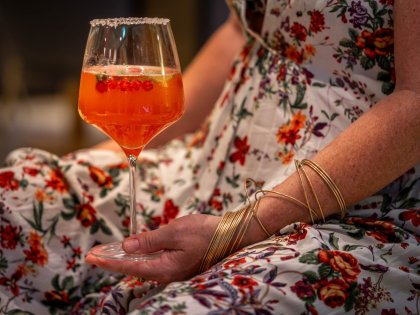 Romantik zu zweit: Candle-Light-Dinner und Prosecco
