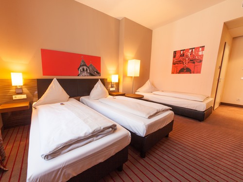 NOVINA HOTEL Tillypark