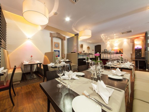 NOVINA HOTEL Tillypark