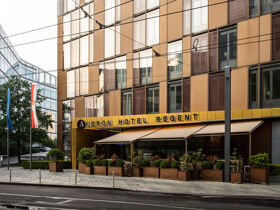 Hop-On Hop-Off Sightseeing in Köln