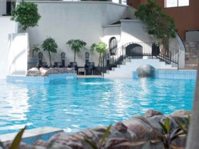 80-iger All inklusive Party im Resort Linstow 
