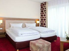 4 Tage Küsten-Kurztrip inkl. Dinner & Friesentorte