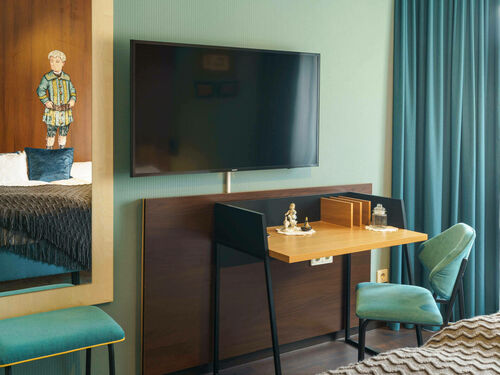 Tante ALMA's Bonner Hotel