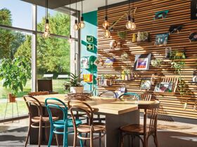 Wuppertal mit einer der ältesten Schwebebahn der Welt erkunden