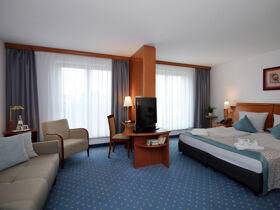 Den Naumburger Dom entdecken - 3 Tage Kurzurlaub inkl. Halbpension & Sektkellerei Freyburg