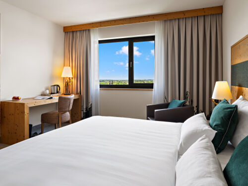 Hotel Fire &amp; Ice
