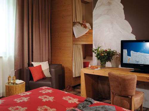 Hotel Fire &amp; Ice