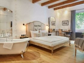  3  Verwöhn Tage inkl. 1 x Dinner vor den Toren Hamburgs