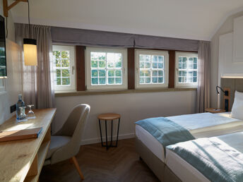 Bild 15 von 25