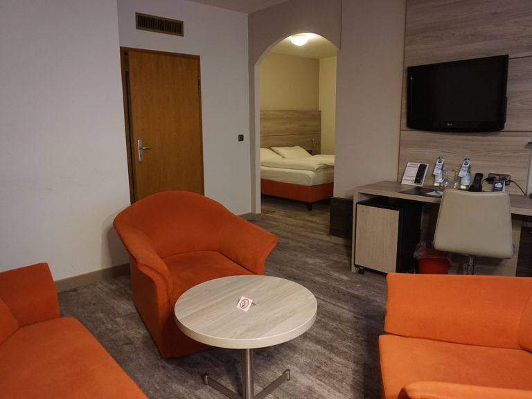 Juniorsuite/n