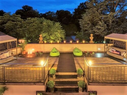 Nells Park Hotel