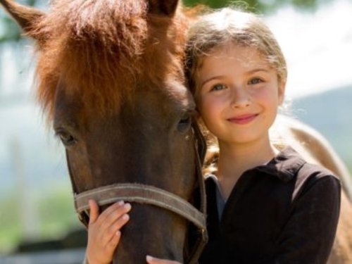 Last Minute Auszeit im Bernsteinschloss mit Ponyreiten