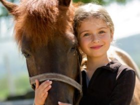 Last Minute Auszeit im Bernsteinschloss mit Ponyreiten