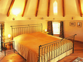 Romantiknacht auf der Burg inkl. Vesperplatte & Wein | 2 Tage am Niederrhein