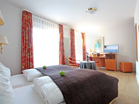 Flower-Power auf der Mainau- 3 Tage am Bodensee 2025