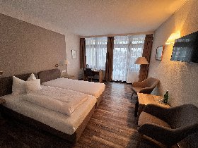 8 Tage im Rotkäppchenland Schwalm/Knüll.