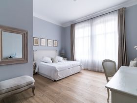 Kurzurlaub im Mecklenburger Schloss nahe Wismar zum Frühlingsstart -Schneeglöckchentage