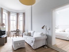 Kurzurlaub im Mecklenburger Schloss nahe Wismar zum Frühlingsstart -Schneeglöckchentage