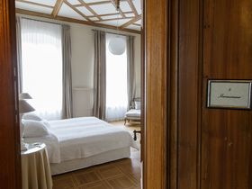 Kurzurlaub im Mecklenburger Schloss nahe Wismar zum Frühlingsstart -Schneeglöckchentage