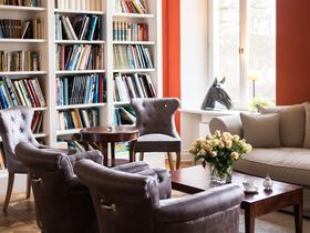 Kurzurlaub im Mecklenburger Schloss nahe Wismar zum Frühlingsstart -Schneeglöckchentage