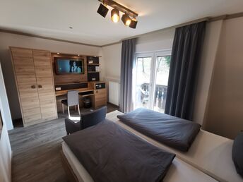 Bild 8 von 32