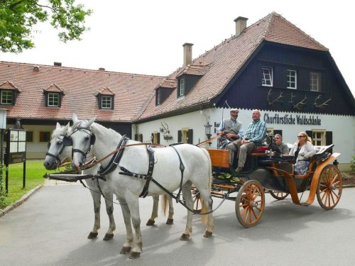 Romantikurlaub in Moritzburg– Schloss, Kutschfahrt & Genuss