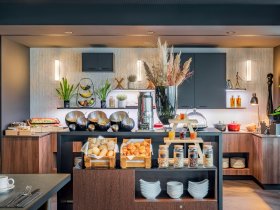 Dinner mit Ausblick in Düsseldorf - Kurzurlaub inkl. Abendessen