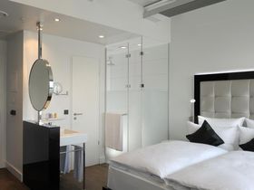 Dinner mit Ausblick in Düsseldorf - Kurzurlaub inkl. Abendessen