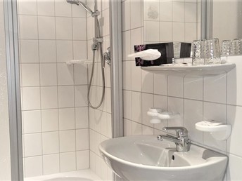 Bild 9 von 18