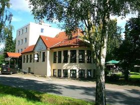 Romantik für Zwei im Grünen inkl. süßer Verführung & Sekt
