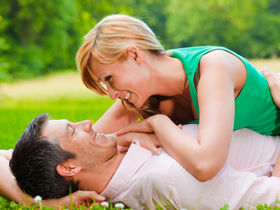 Romantik für Zwei im Grünen inkl. süßer Verführung & Sekt